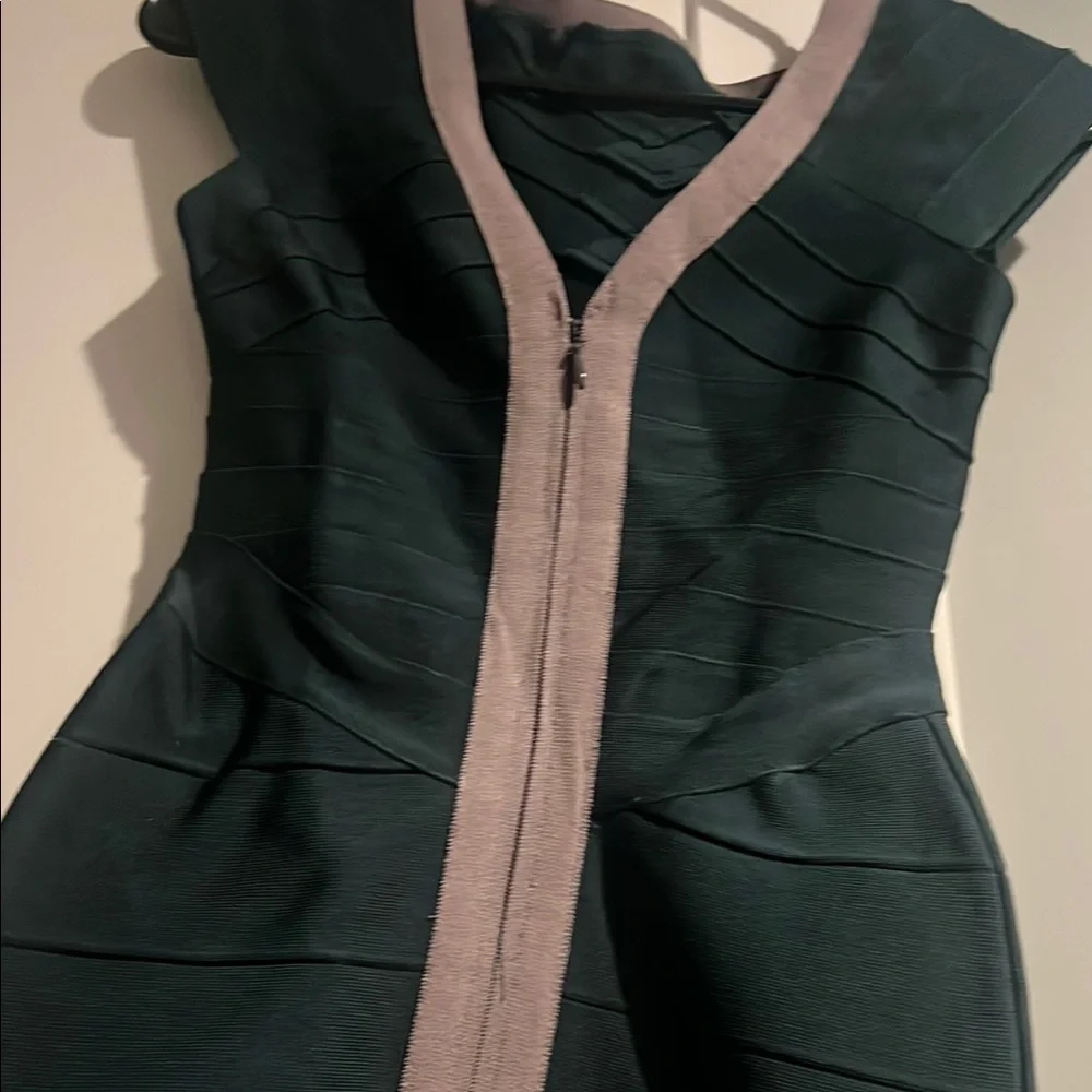 Elegant Green and Gray Women's Dress - Picture 3 of 6